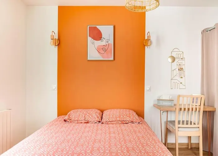 Dom wakacyjny Maison Tourangelle Chic & Cosy Avec Cour Tours