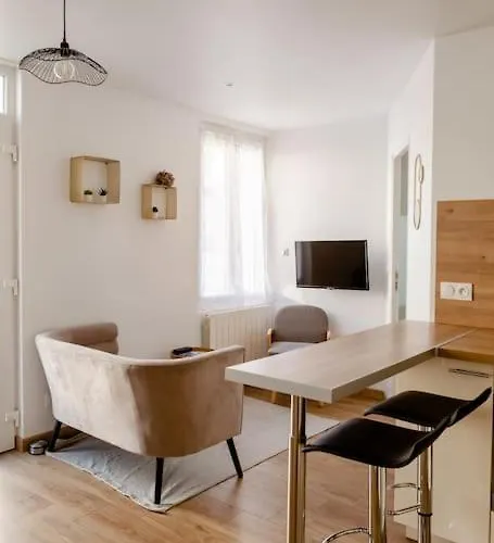 Maison Tourangelle Chic & Cosy Avec Cour Тур